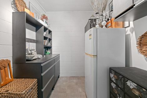 Photo of property in 75 Morley Street, New Plymouth, 4310