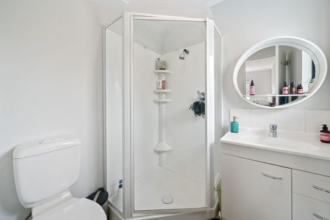 Photo of property in 3/7 Court Road, Tawa, Wellington, 5028