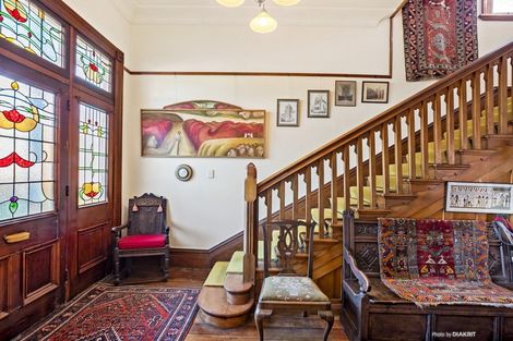 Photo of property in 11 Guildford Terrace, Thorndon, Wellington, 6011