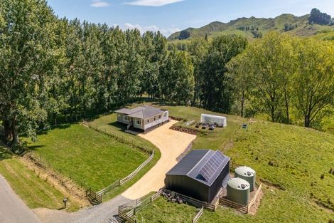 Photo of property in 1914 Kahuranaki Road, Kahuranaki, 4295