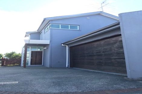 Photo of property in 11m Clearwater Cove, West Harbour, Auckland, 0618