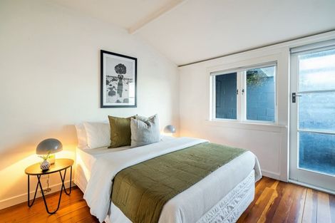 Photo of property in 1/223 Onewa Road, Birkenhead, Auckland, 0626