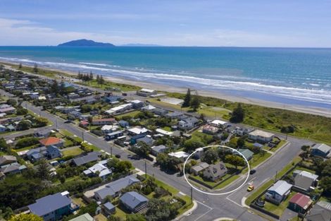 Photo of property in 5 Koromiko Street, Otaki Beach, Otaki, 5512