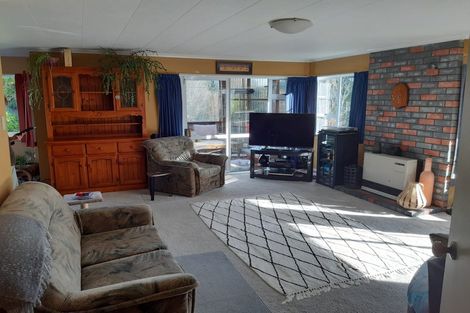 Photo of property in 17 Poutama Place, Tawhero, Whanganui, 4501