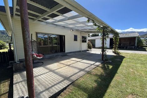 Photo of property in 33 Stafford Street, Blackball, 7804