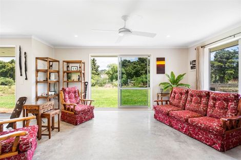 Photo of property in 6 Tavinor Road, Otaika, Whangarei, 0170