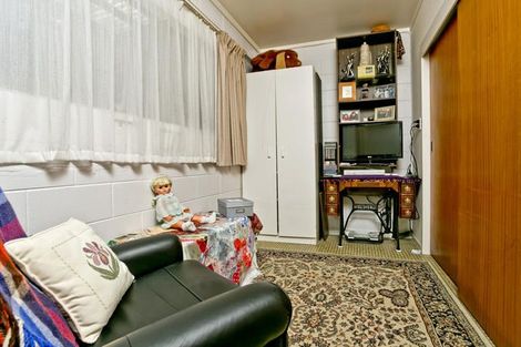 Photo of property in 1/108 Ocean View Road, Northcote, Auckland, 0627