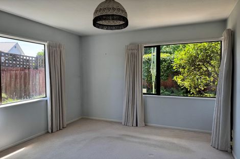 Photo of property in 2/38 Beauford Place, Parklands, Christchurch, 8083