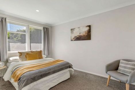 Photo of property in 38 Cardiff Crescent, Cannons Creek, Porirua, 5024