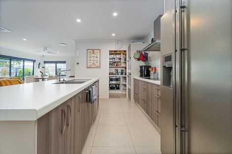 Photo of property in 32 Leeward Drive, Whitianga, 3510