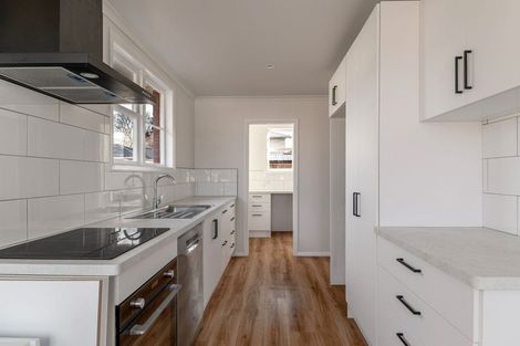 Photo of property in 2 Newbury Street, Awapuni, Palmerston North, 4412