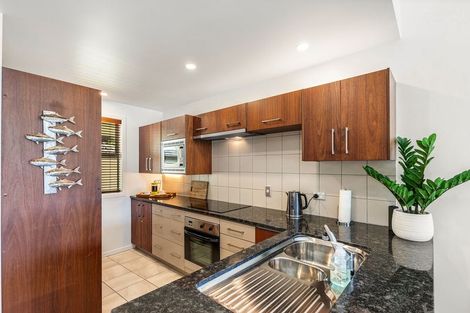 Photo of property in Bridgewater Apartments, 308/7 Te Rangi Cross Road, Paihia, 0200