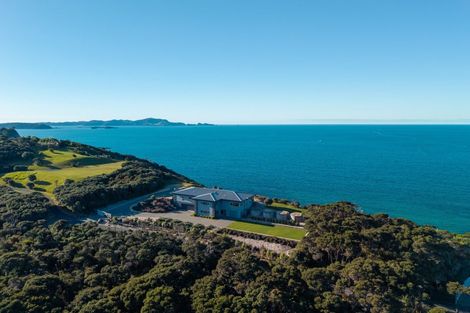 Photo of property in 136 Pukematu Lane, Russell, 0202
