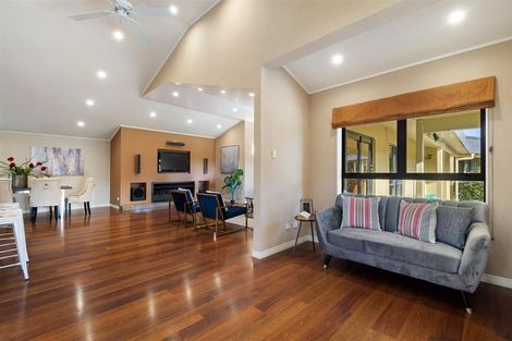 Photo of property in 166 Holmes Road, Waiuku, 2682