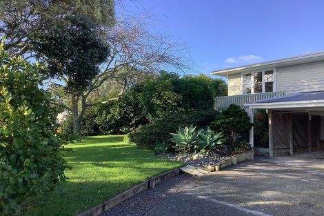 Photo of property in 23 Tamariki Avenue, Kelston, Auckland, 0602