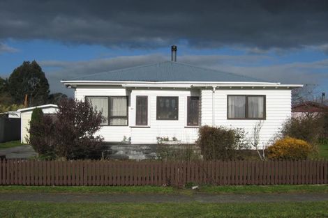 Photo of property in 24 Kupe Drive, Carterton, 5713