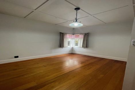 Photo of property in 86 Aroha Avenue, Sandringham, Auckland, 1025