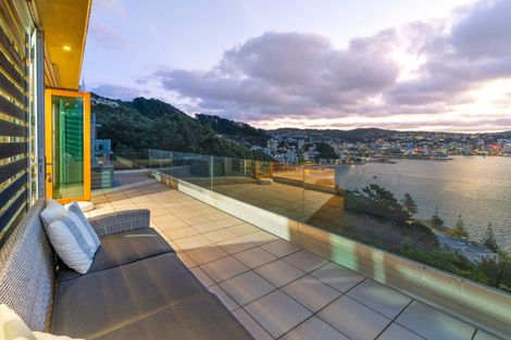 Photo of property in 20 The Crescent, Roseneath, Wellington, 6011