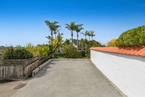 Photo of property in 12a Eagle Place, Red Beach, 0932