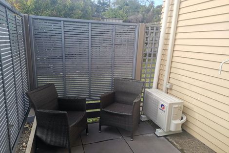 Photo of property in 10c Earl Road, Titirangi, Auckland, 0604