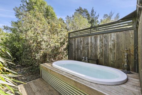 Photo of property in Song Of The Tui, 270 Mackay Pass Road, Rockville, Collingwood, 7073