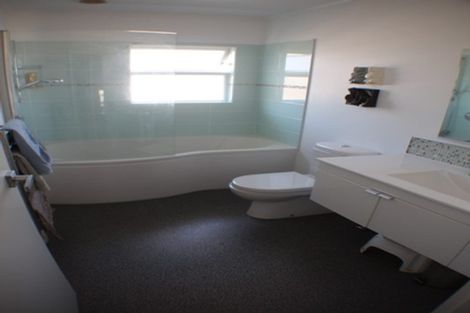 Photo of property in 42 Wai-iti Crescent, Woburn, Lower Hutt, 5010
