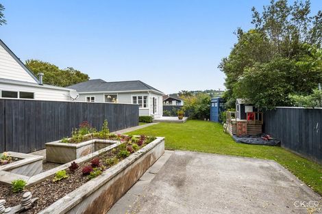 Photo of property in 6 Glen Road, Stokes Valley, Lower Hutt, 5019