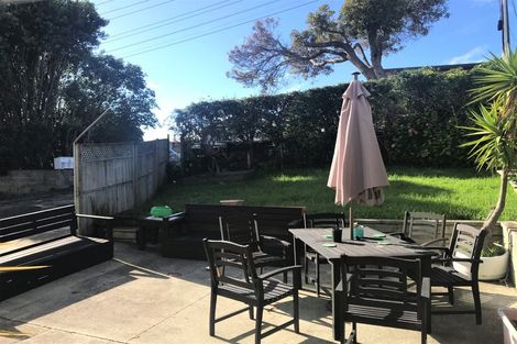 Photo of property in 1/159 Bucklands Beach Road, Bucklands Beach, Auckland, 2012