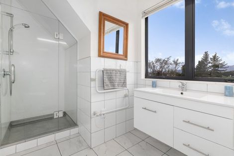 Photo of property in 14 Okarito Avenue, Levin, 5510