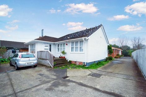 Photo of property in 92 Portage Road, New Lynn, Auckland, 0600