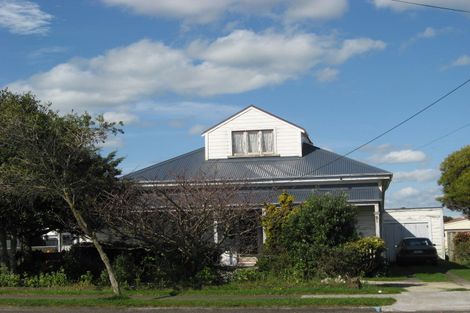 Photo of property in 115 Carlton Avenue, Tawhero, Whanganui, 4501