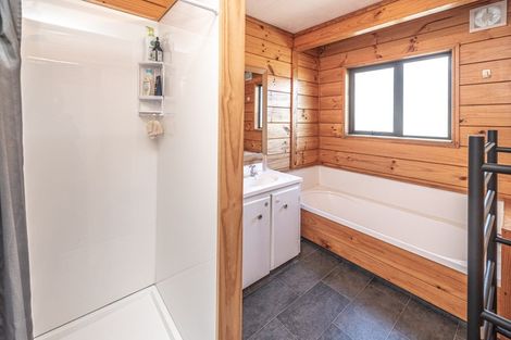 Photo of property in 82 Treadwell Street, Springvale, Whanganui, 4501