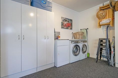 Photo of property in 3 Debenham Drive, Whitianga, 3510