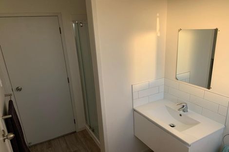 Photo of property in 1/45 Everglade Drive, Goodwood Heights, Auckland, 2105