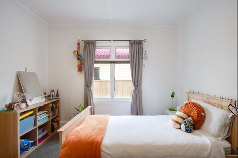 Photo of property in 10 Creagh Street, Te Awa, Napier, 4110