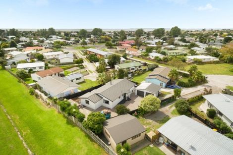 Photo of property in 35b Lyn Grove, Papamoa Beach, Papamoa, 3118