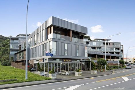 Photo of property in Patent 326 Apartments, 507s/326 Evans Bay Parade, Hataitai, Wellington, 6021