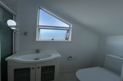 Photo of property in 274 Lake Road, Hauraki, Auckland, 0622