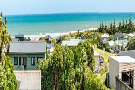 Photo of property in 14 Okiwa Terrace, Waiinu Beach, Whanganui, 4588