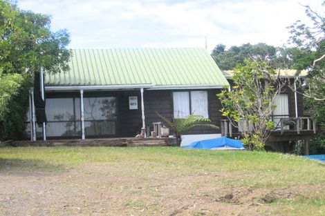 Photo of property in 1605 Wyuna Bay Road, Wyuna Bay, Coromandel, 3581