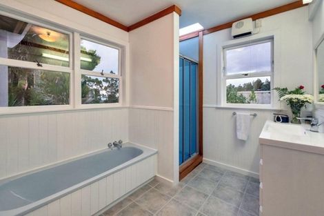 Photo of property in 431 Titirangi Road, Titirangi, Auckland, 0604