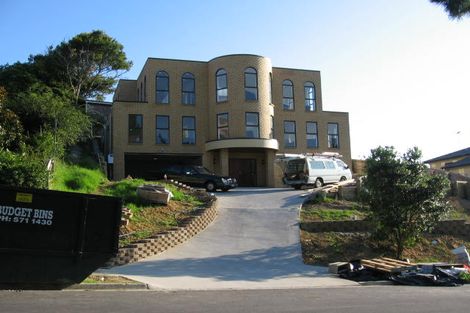 Photo of property in 6 Mulgan Way, Browns Bay, Auckland, 0630