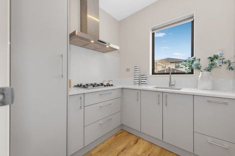 Photo of property in 20 Tinaku Road, Flat Bush, Auckland, 2019