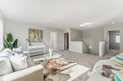 Photo of property in 7 Andy Crescent, Flat Bush, Auckland, 2016