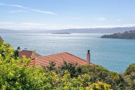 Photo of property in Grafon Court Flats, 3/53 Grafton Road, Roseneath, Wellington, 6011