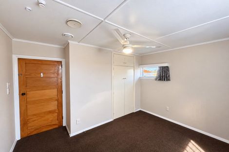 Photo of property in 6 Waihi Road, Hawera, 4610
