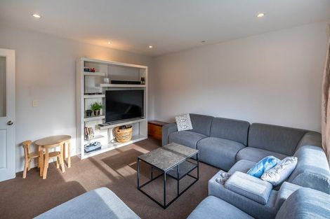 Photo of property in 2 Levinge Lane, Hillmorton, Christchurch, 8024