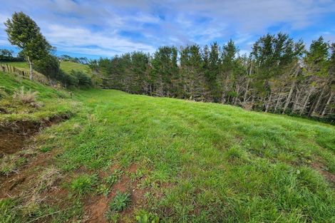 Photo of property in 144 Ackworth Road, Lepperton, New Plymouth, 4373