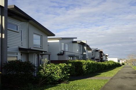 Photo of property in 100 Flat Bush School Road, Flat Bush, Auckland, 2019