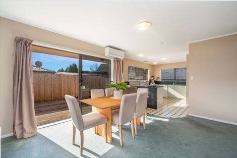 Photo of property in 17 Mews Place, Forest Lake, Hamilton, 3200